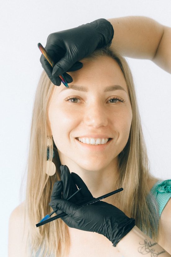 lifting sourcils