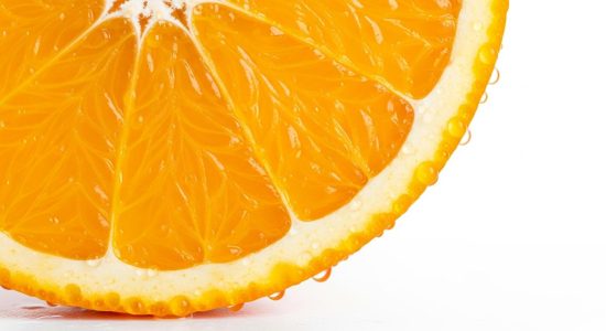 Pourquoi la vitamine C est indispensable au printemps pour booster l'éclat de votre peau ?