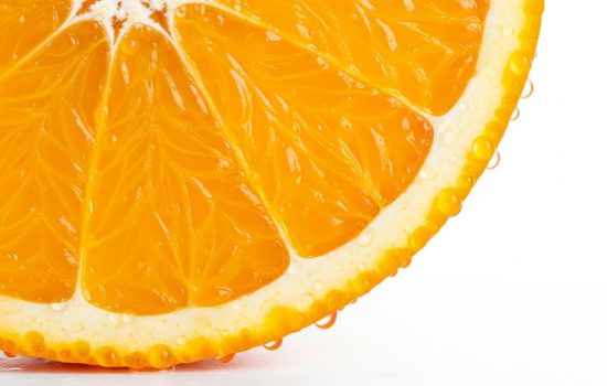 Pourquoi la vitamine C est indispensable au printemps pour booster l'éclat de votre peau ?