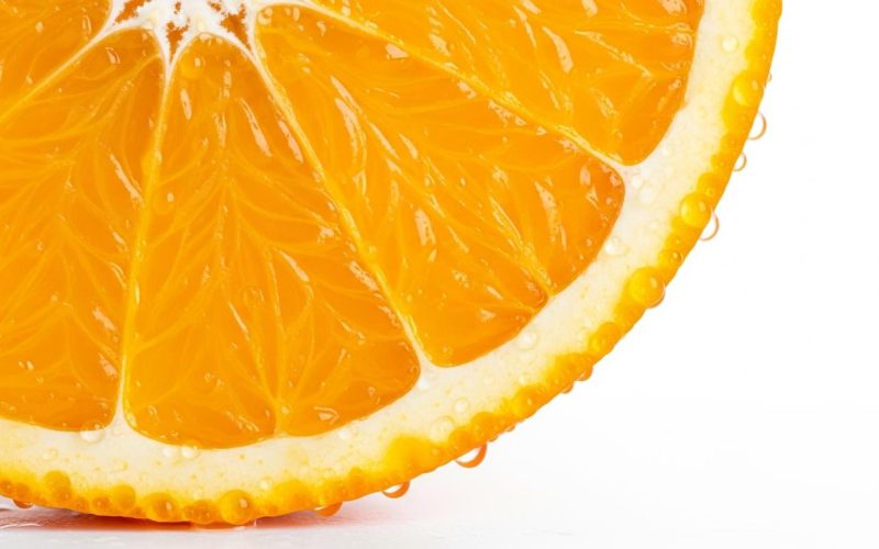 Pourquoi la vitamine C est indispensable au printemps pour booster l'éclat de votre peau ?