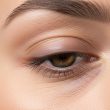 Comment atténuer les cernes creux par injection pour un regard reposé ?