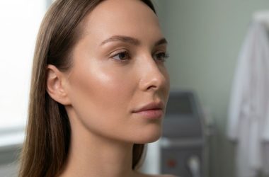 Sculpter ses pommettes avec l'acide hyaluronique pour un résultat naturel
