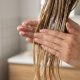 La routine cheveux complète pour réparer les dégâts causés par l'été