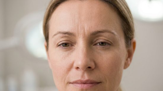 Comment traiter les rides du lion efficacement sans figer les expressions ?
