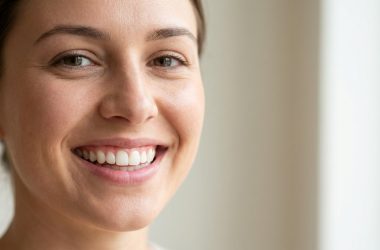 La chirurgie du sourire : comment corriger une gencive trop visible efficacement